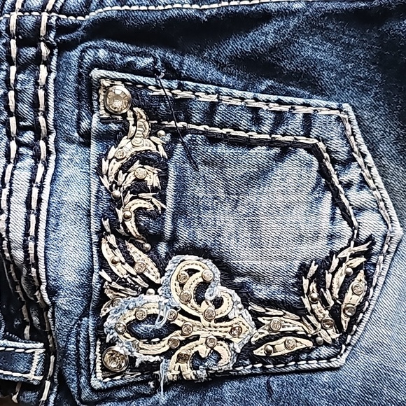 30. Miss Me Girls Shorts - Picture 4 of 9